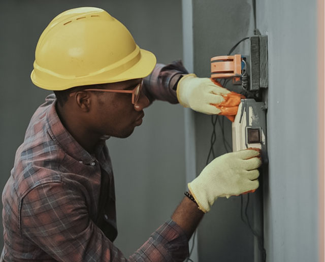 Chuveiro Elétrico em Itajaí: Instalação, Manutenção e Segurança com Eletricista carlos silva